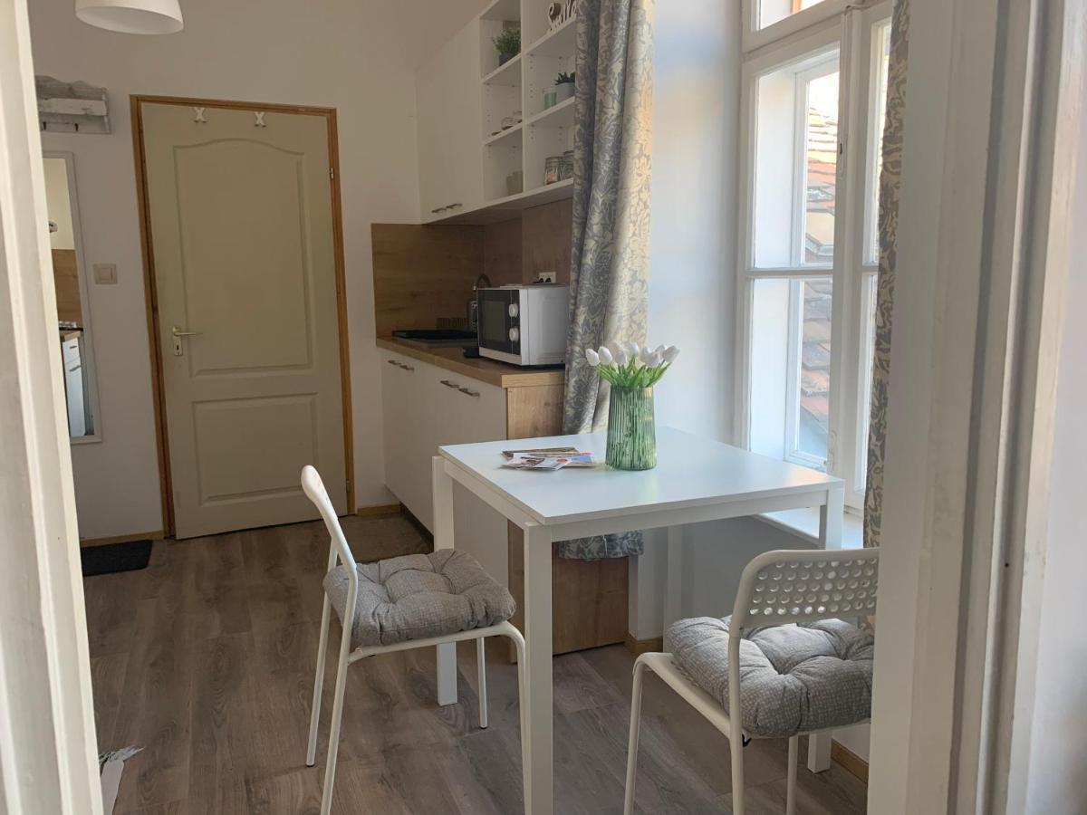 Studio77 Apartman Daire Sopron Dış mekan fotoğraf